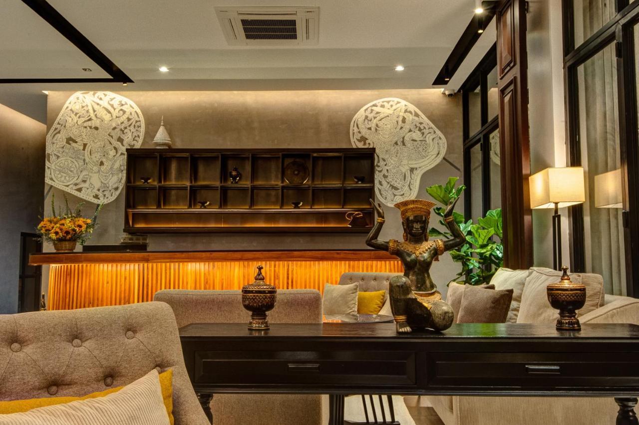 פנום פן Glow Park Hotel Grand Royal Palace מראה חיצוני תמונה