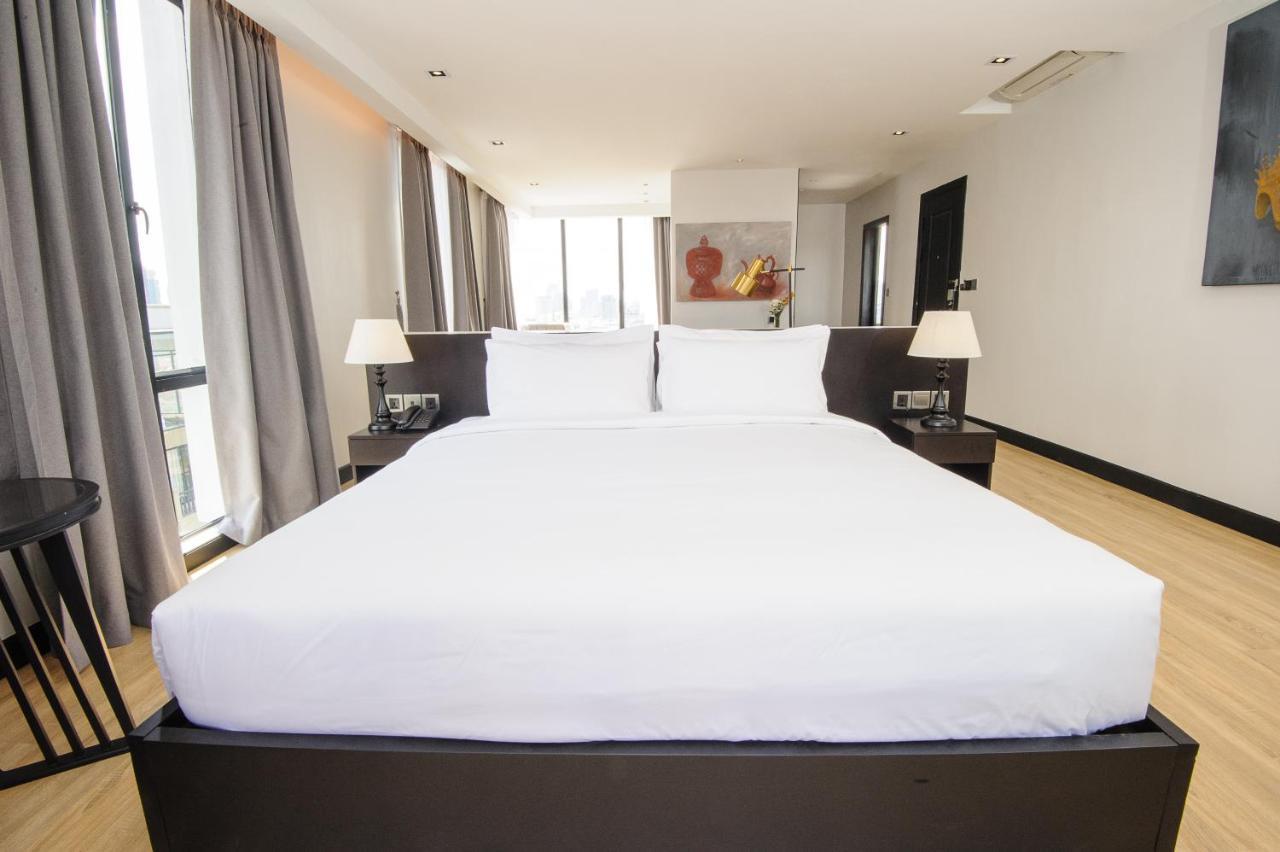 פנום פן Glow Park Hotel Grand Royal Palace מראה חיצוני תמונה