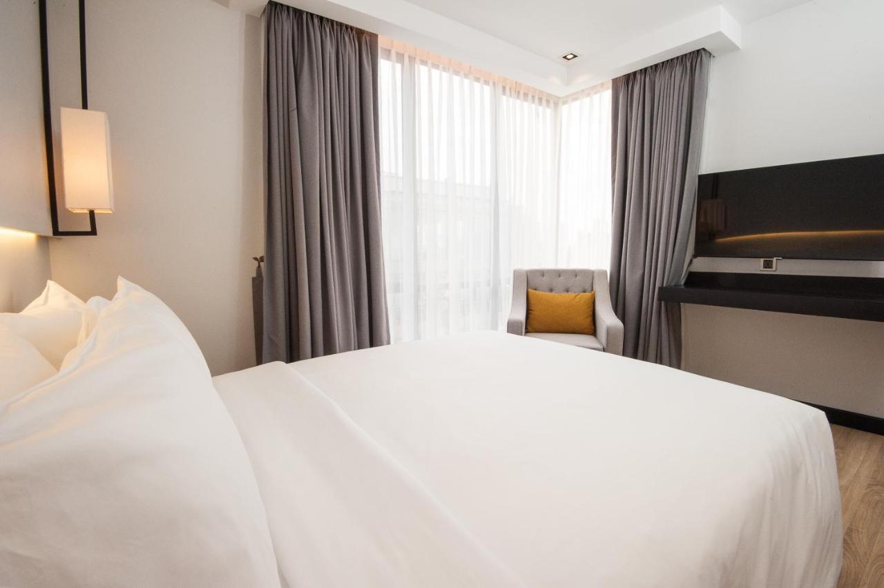 פנום פן Glow Park Hotel Grand Royal Palace מראה חיצוני תמונה