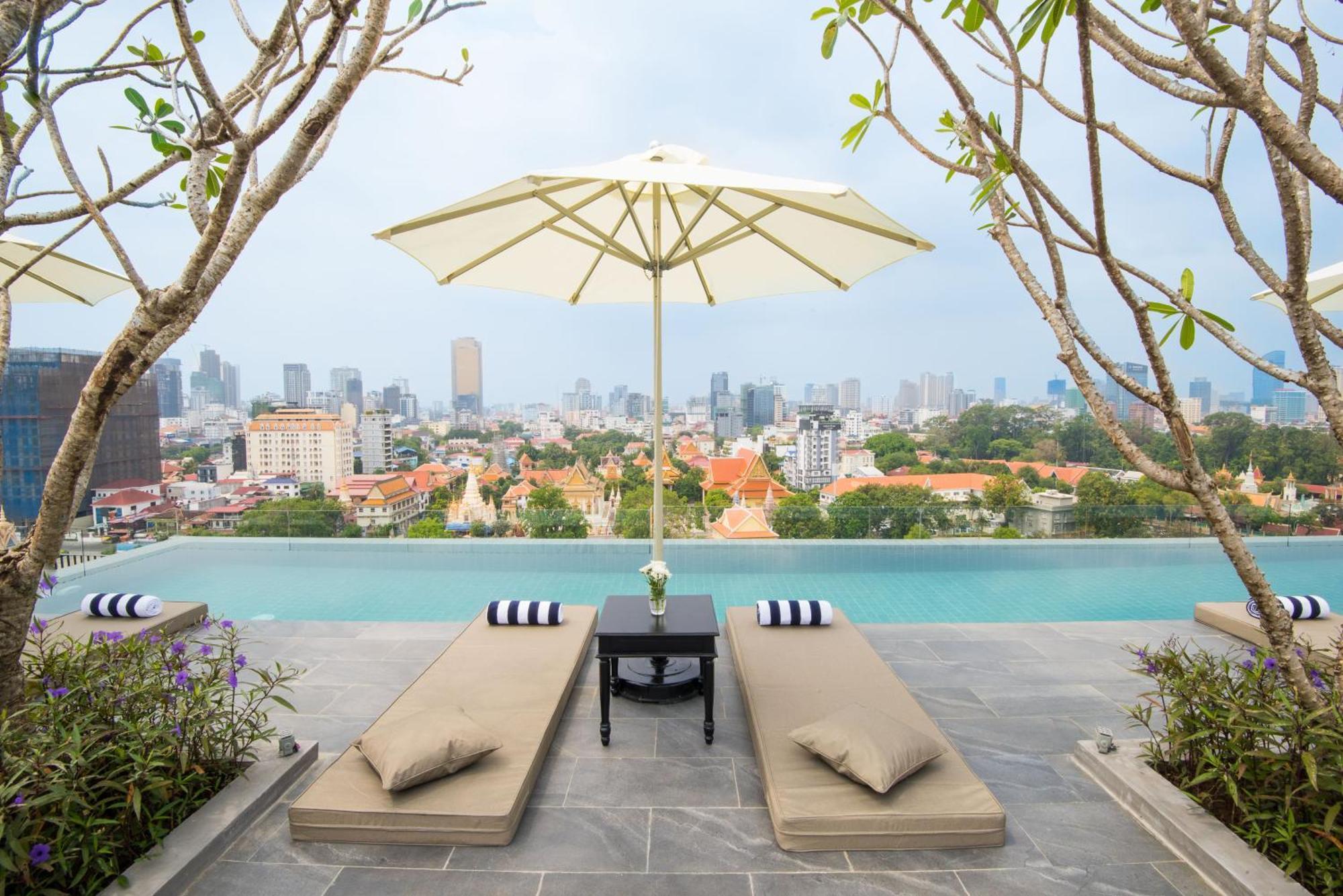 פנום פן Glow Park Hotel Grand Royal Palace מראה חיצוני תמונה