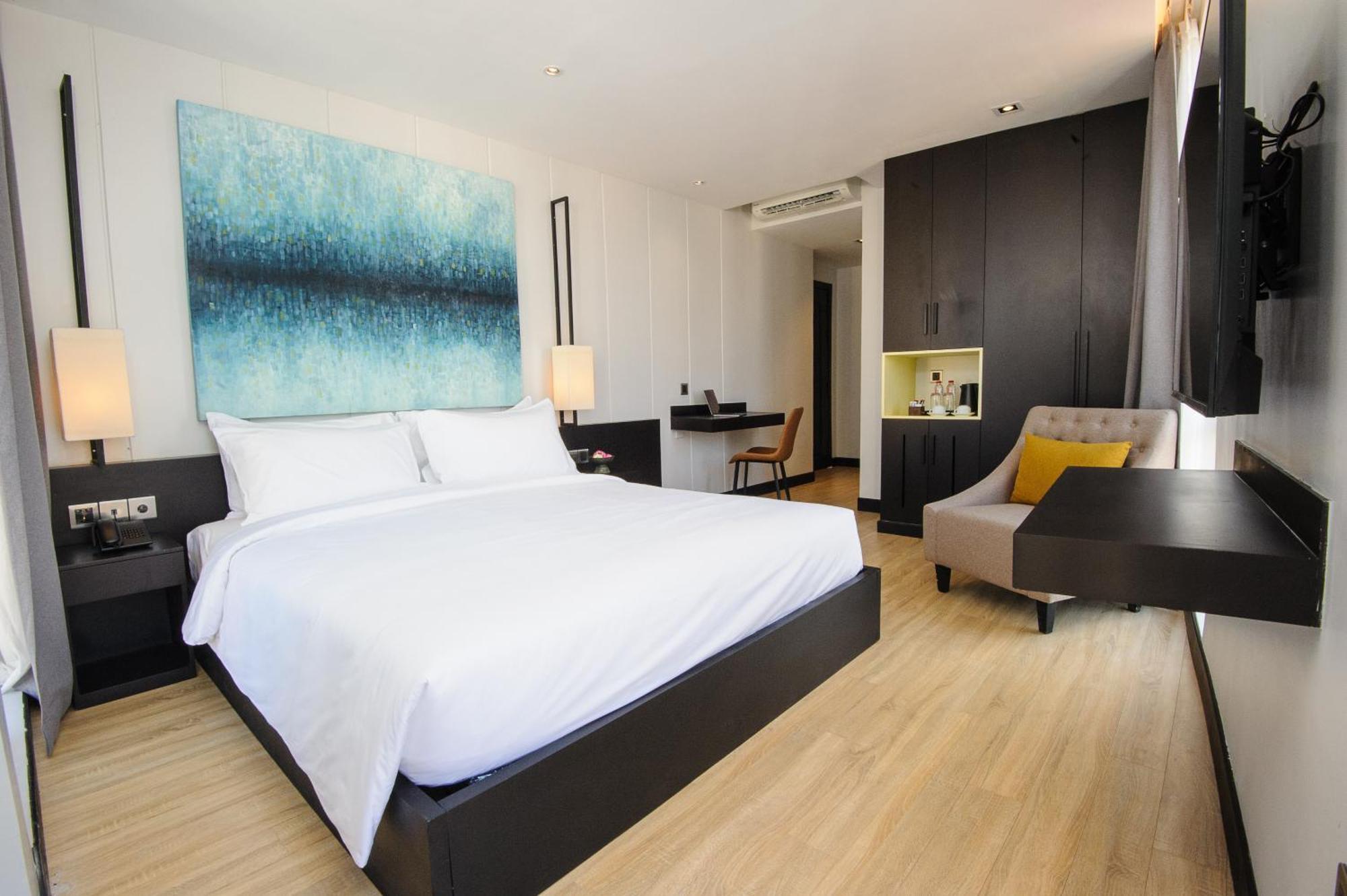 פנום פן Glow Park Hotel Grand Royal Palace מראה חיצוני תמונה