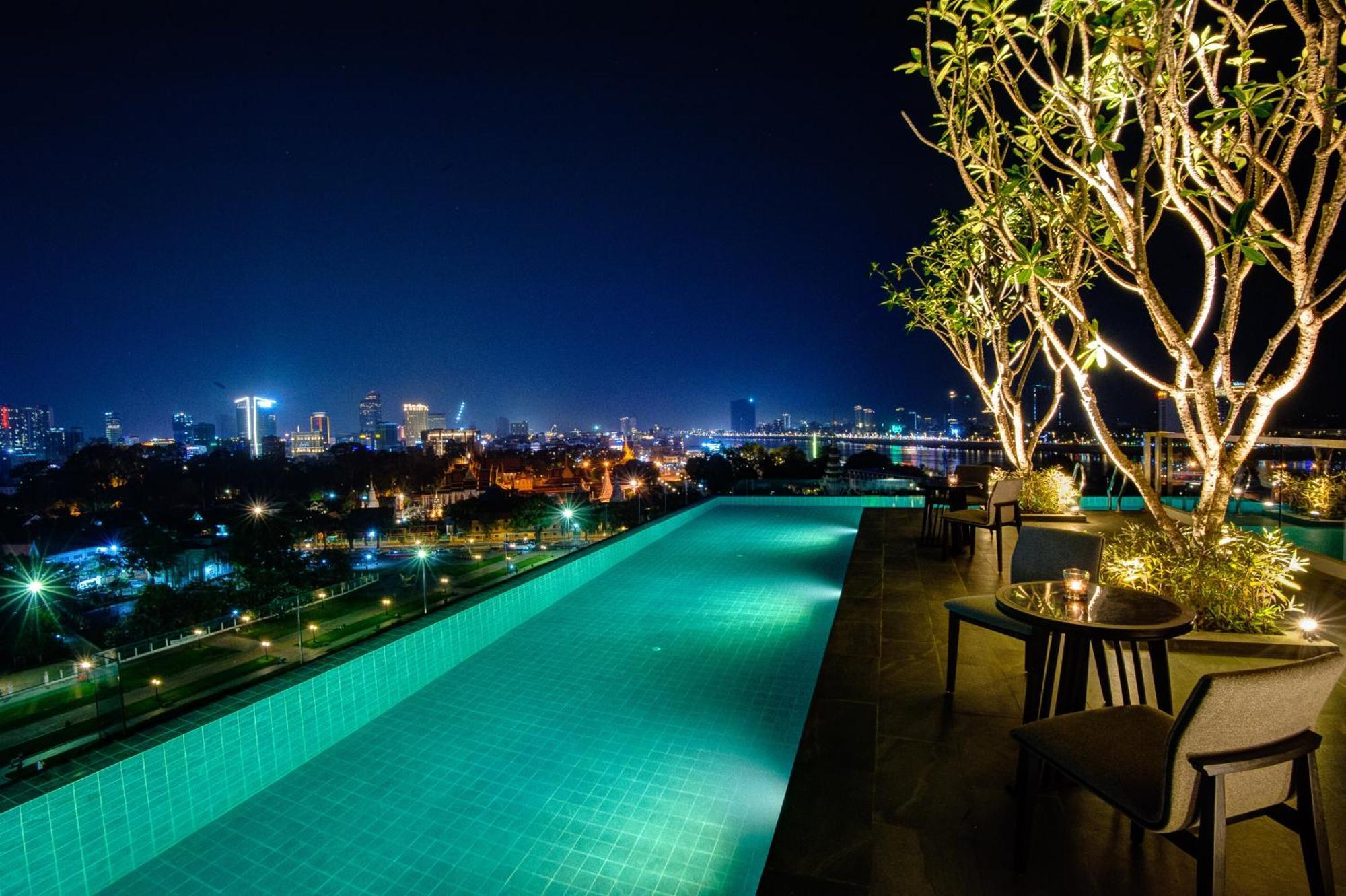 פנום פן Glow Park Hotel Grand Royal Palace מראה חיצוני תמונה